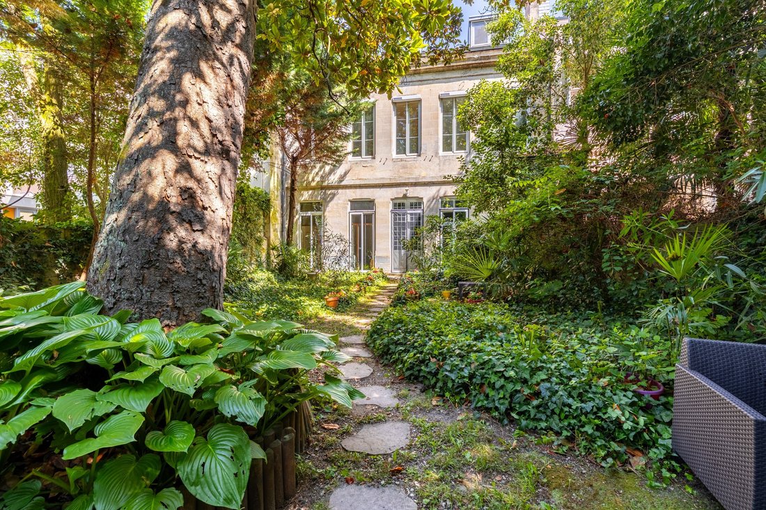 House in Hôtel de Ville-Quinconce-Saint Seurin-Fondaudège, Bordeaux, France 1 - 16470059