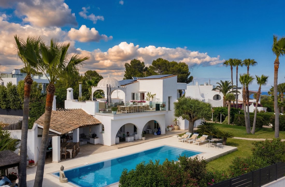 Villa in Sol de Mallorca, Calvia, Balearic Islands 1 - 16766204