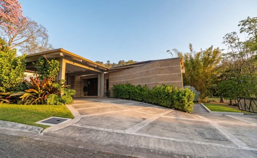 Casa a Escazú, San José, Costa Rica 1