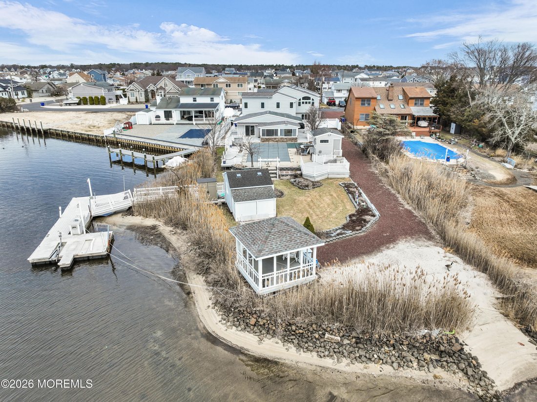 House in Toms River, New Jersey, United States 2 - 17456498