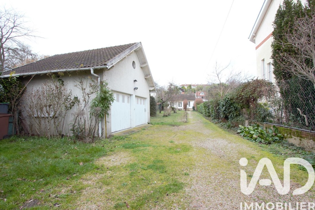 House in Chatou, Ile-de-France, France 3 - 17459856