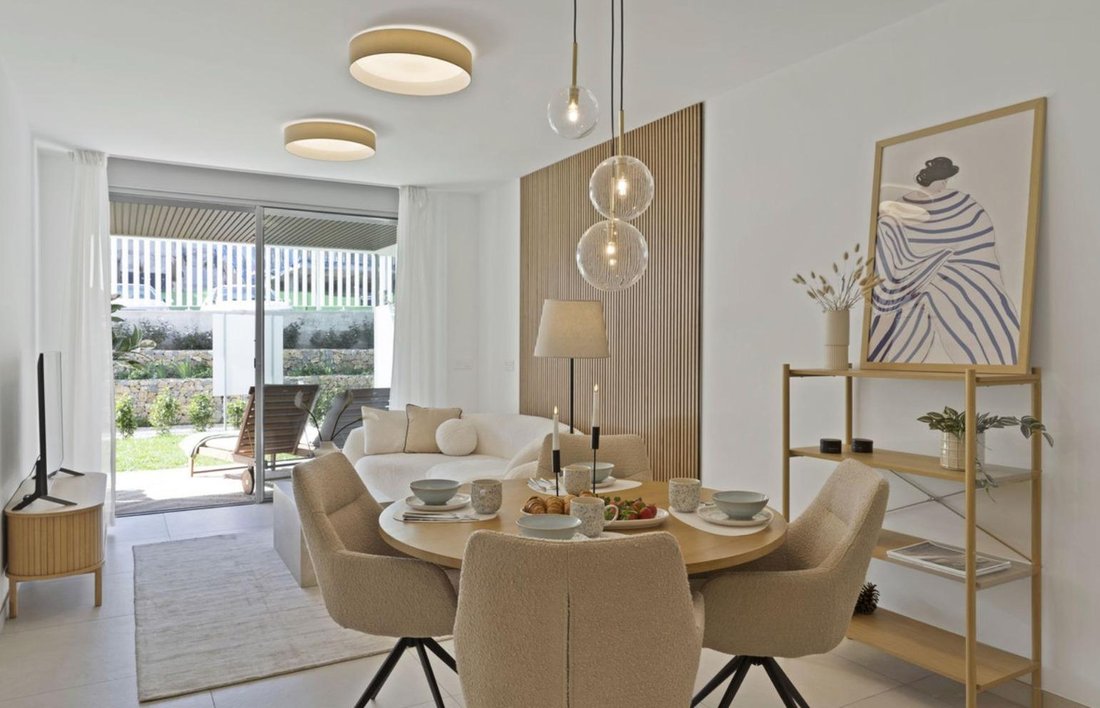 Elviria-Cabopino, Marbella, Spain 4 - 17457065