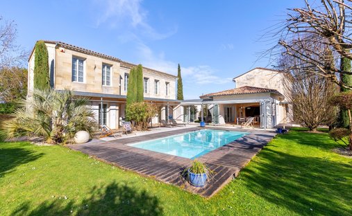 House in Libourne, Nouvelle-Aquitaine, France 1