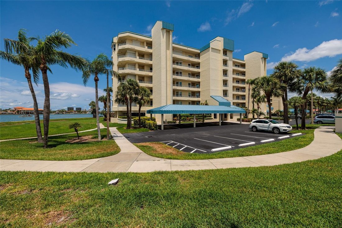 Condo in St. Petersburg, Florida, United States 2 - 17450962