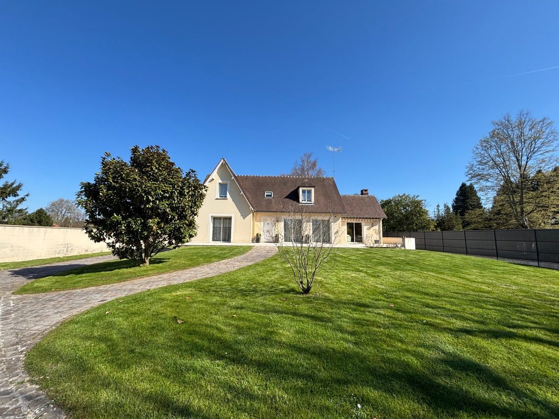 Casa a Milly-la-Forêt, Isola di Francia, Francia 1 - 17456285