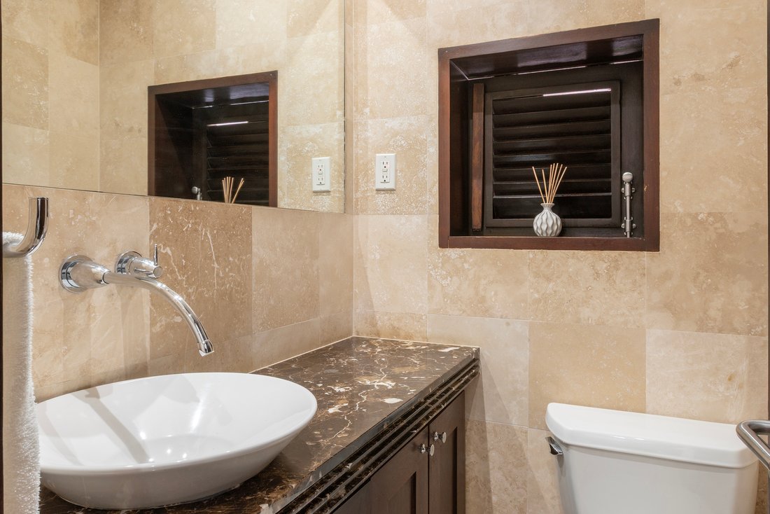 Villa in Paynes Bay Beach, Saint James, Barbados 2 - 17454645
