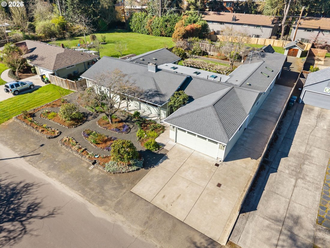 House in Eugene, Oregon, United States 1 - 17450767