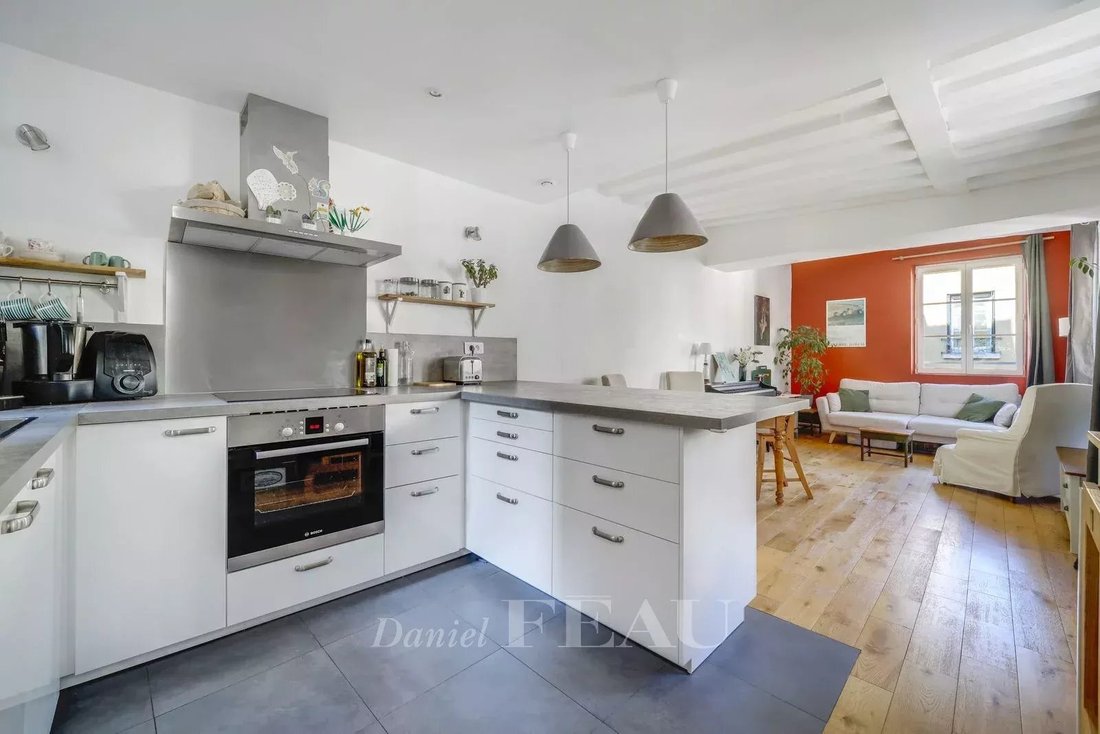 Apartment in Saint-Germain-en-Laye, Ile-de-France, France 1 - 15423727
