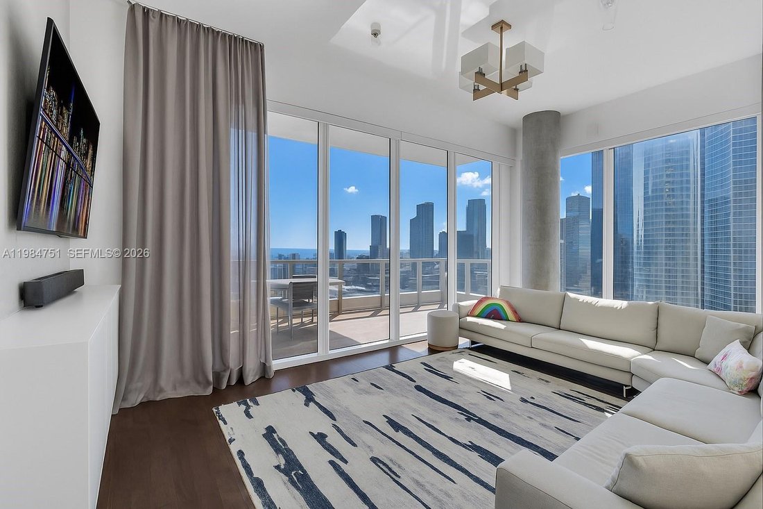 Condo in Miami, Florida, United States 5 - 17451071