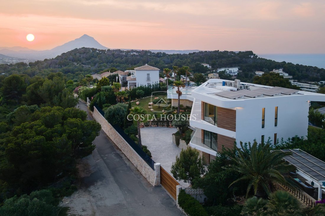 Villa in Xabia / Javea, Valencian Community, Spain 3 - 17460324