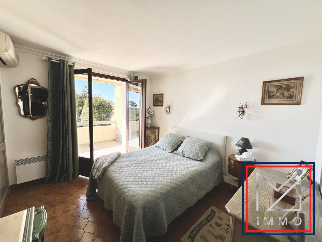 House in Six-Fours-les-Plages, Provence-Alpes-Côte d'Azur, France 5 - 17460794