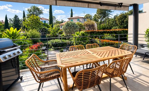 Apartment in Le Dramont-Agay-Anthéor-Le Trayas, Saint-Raphaël, France 1