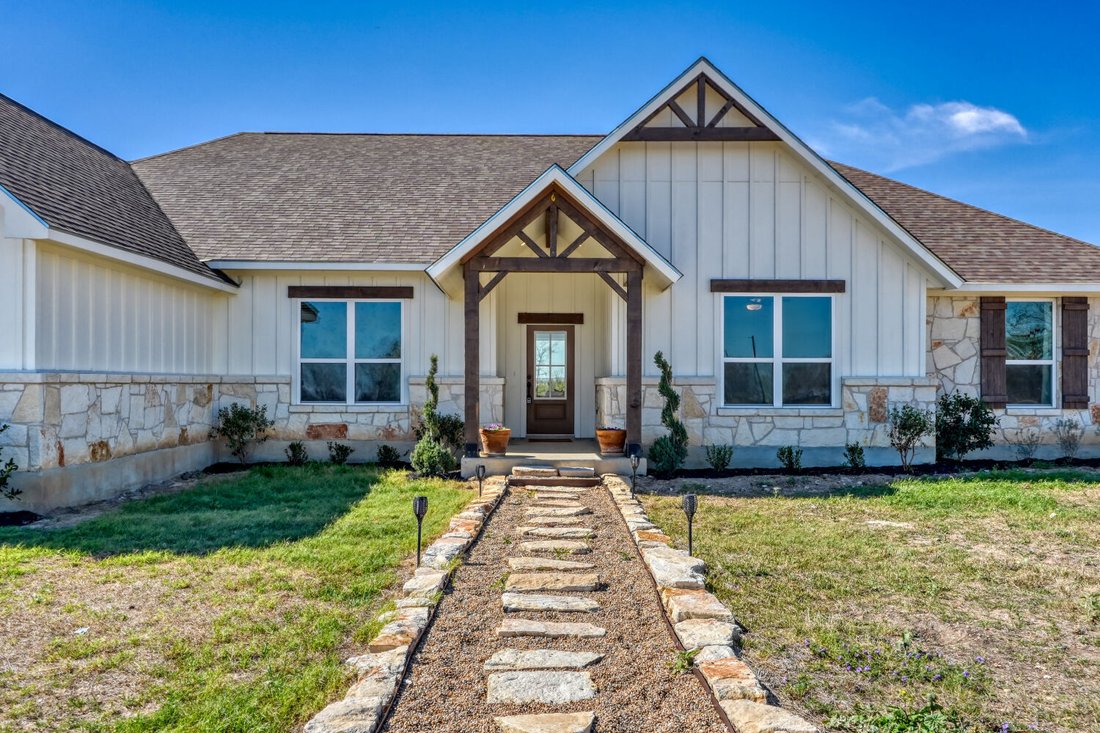 House in Martindale, Texas, United States 1 - 17453809