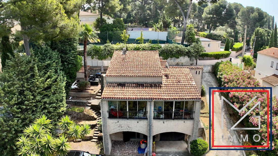 Villa in Sanary-sur-Mer, Provence-Alpes-Côte d'Azur, France 4 - 17460773