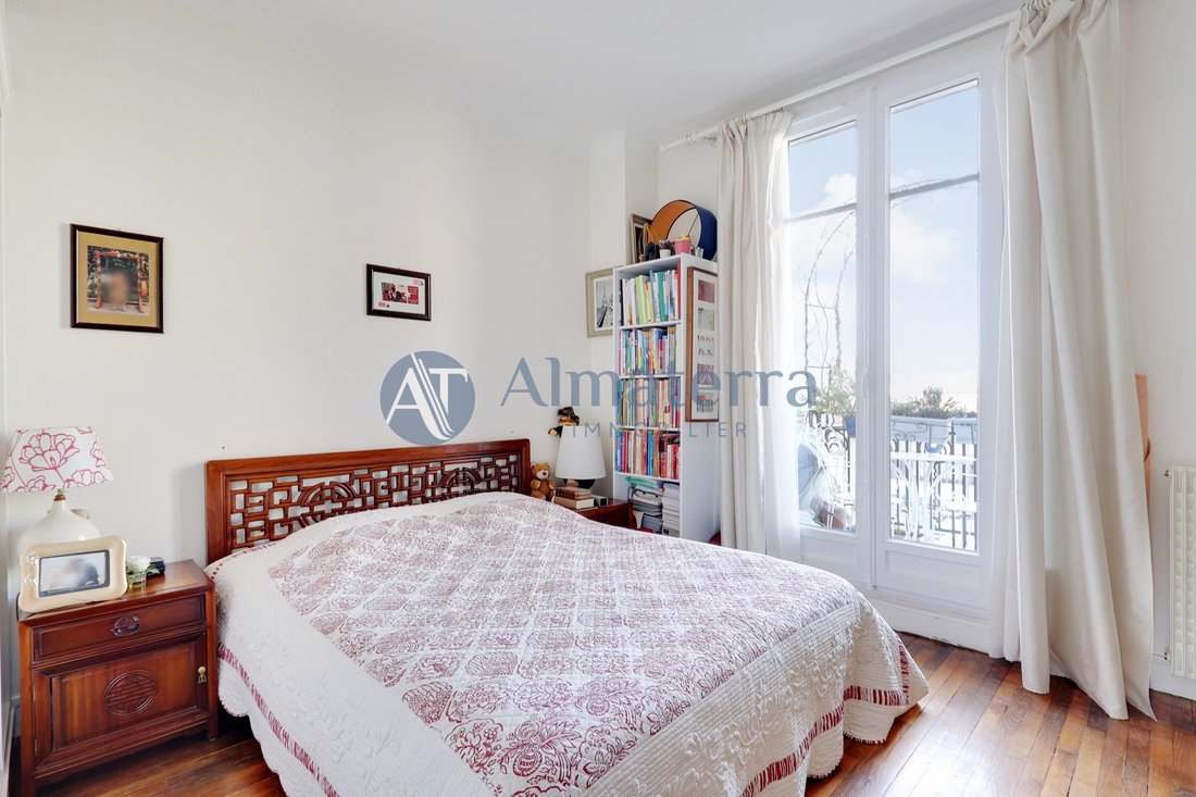 Apartment in Lorette-Martyrs, Paris 9e Arrondissement, Paris 5 - 17451396