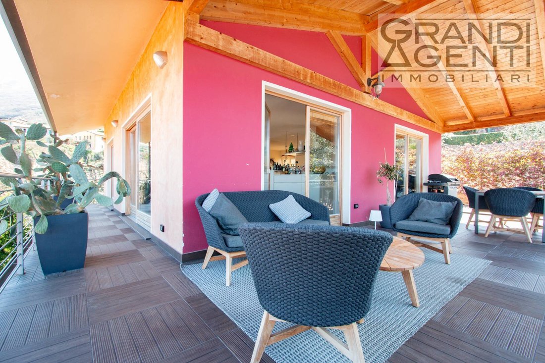 Villa in Brenzone sul Garda, Veneto, Italy 2 - 17455635