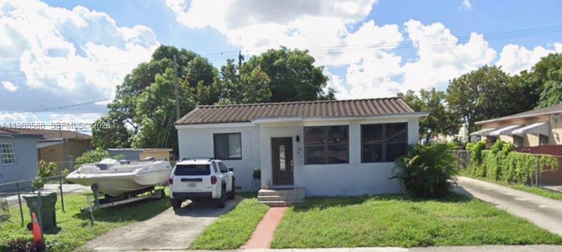 House in Hialeah, Florida, United States 1 - 17453687