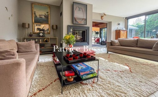 Château Saint Nom La Bretèche 1074.0 Sqm 10 Bedrooms