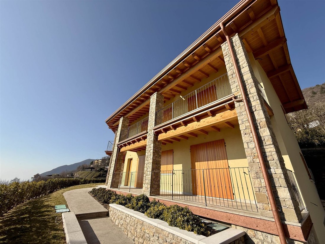 Villa en Tignale, Lombardía, Italia 3 - 17456709