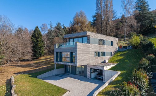 House in Bord du Lac, Evian-les-Bains, France 1