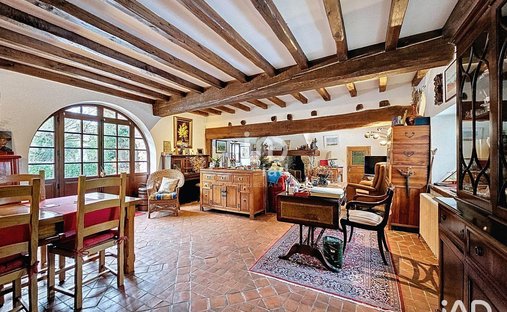 House in Marcq, Ile-de-France, France 1