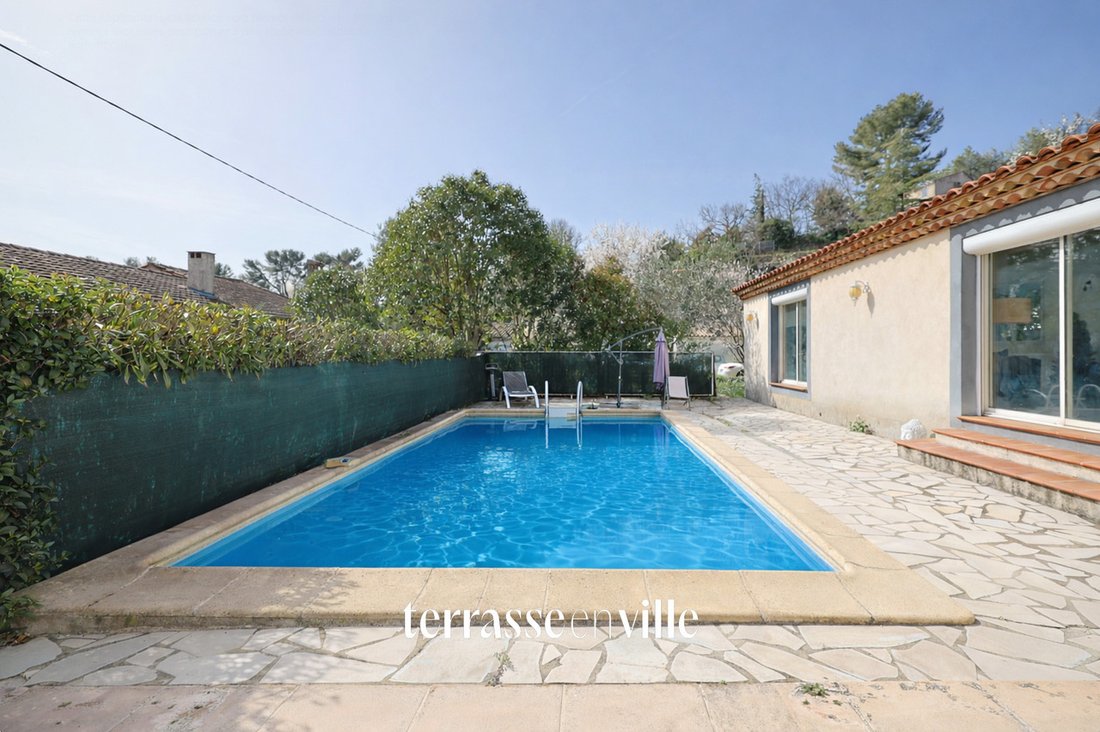 House in La Bouilladisse, Provence-Alpes-Côte d'Azur, France 1 - 17454359