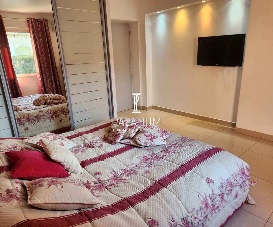 Villa in Marignane, Provence-Alpes-Côte d'Azur, France 3 - 17463230