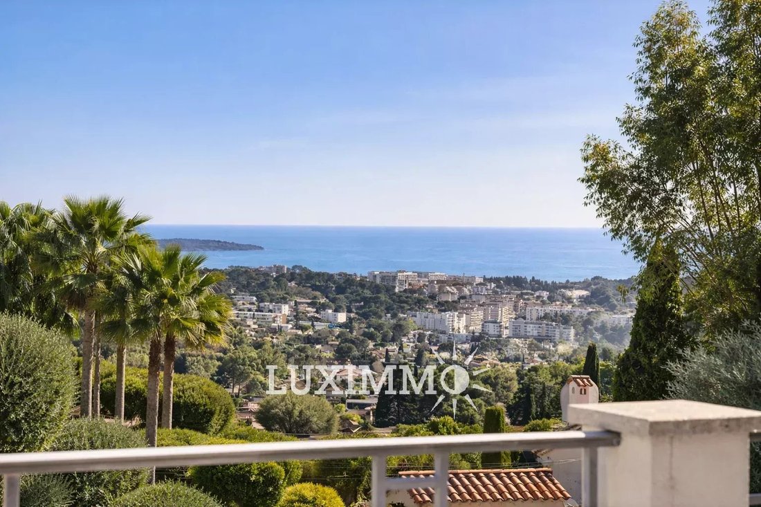 Villa in Mougins, Provence-Alpes-Côte d'Azur, France 2 - 13925523