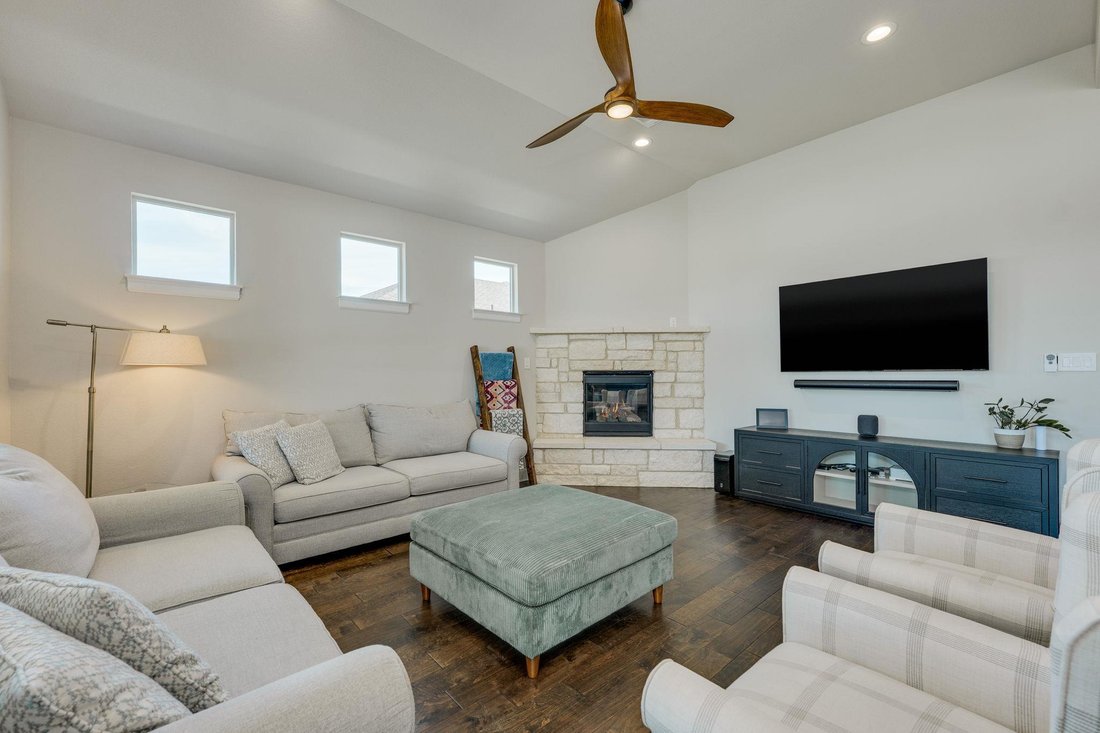 House in Leander, Texas, United States 4 - 17453695