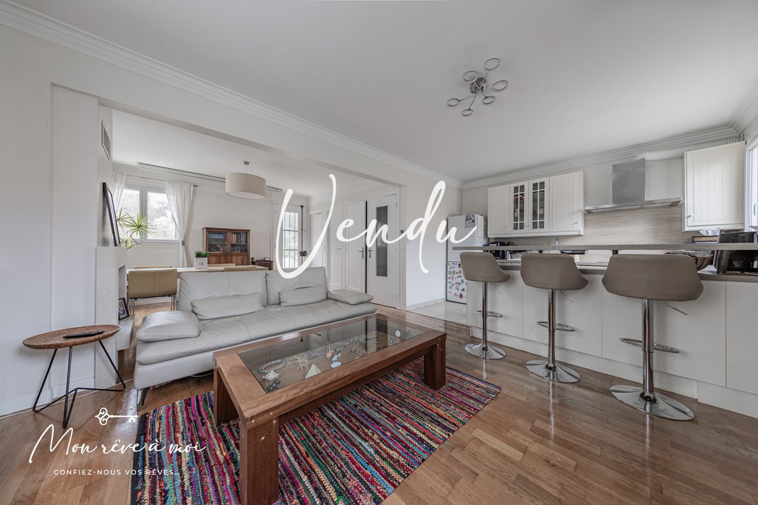 House in Village Doumer, Carrieres-sur-Seine, France 2 - 17075089