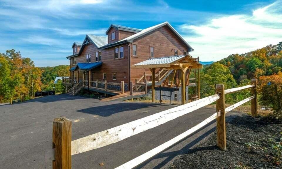 House in Sevierville, Tennessee, United States 1 - 17450406