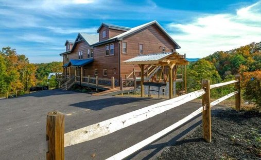 House in Sevierville, Tennessee, United States 1