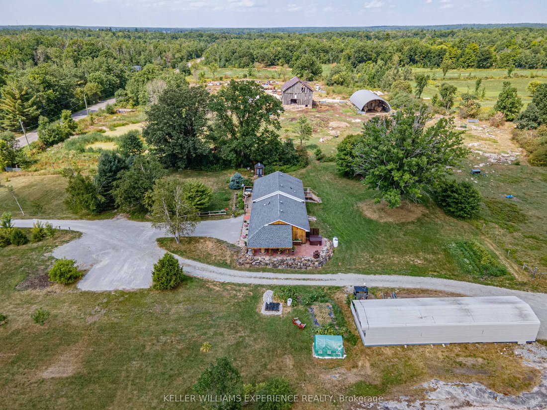 Farm Ranch in Coldwater, Ontario, Canada 2 - 17450706