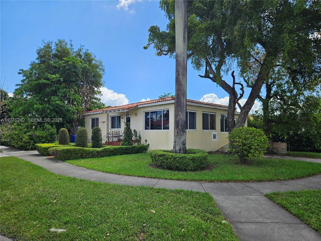 House in Miami, Florida, United States 1 - 17360454
