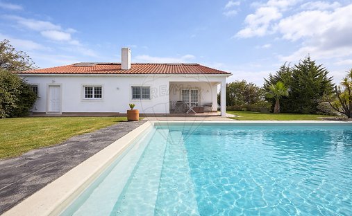 House in Vermelha, Lisbon, Portugal 1