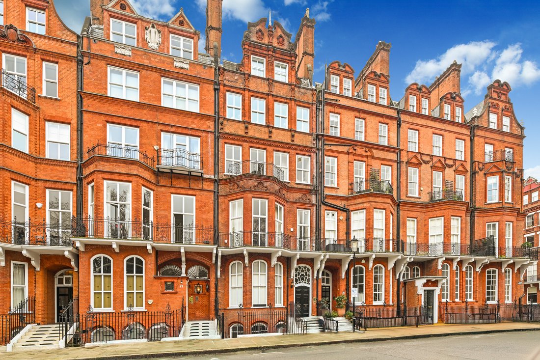 Apartment in Brompton, Kensington And Chelsea, England 1 - 17451614