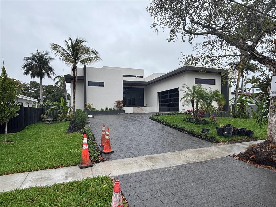 House in North Miami Beach, Florida, United States 1 - 17451070