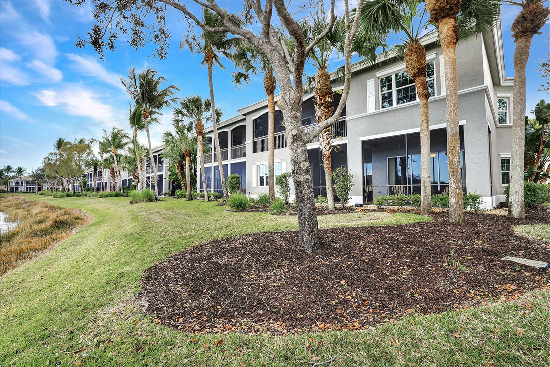 Condo in Naples, Florida, United States 3 - 17458553