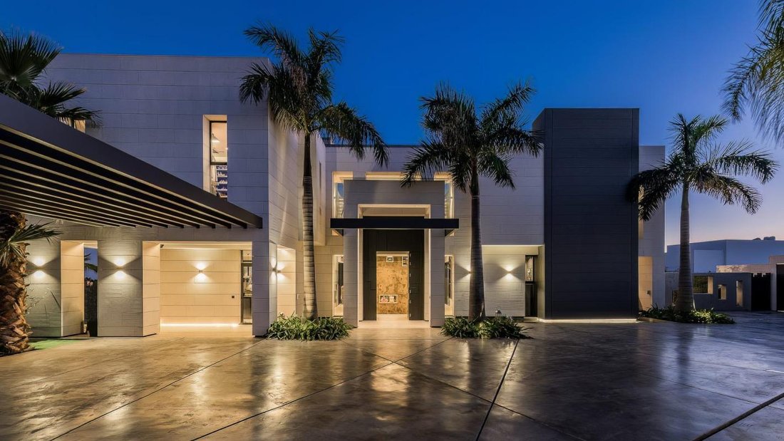 Villa in Marbella, Andalusia, Spain 5 - 17268080