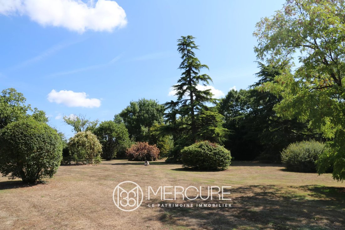 Estate in Melle, Nouvelle-Aquitaine, France 3 - 17450591