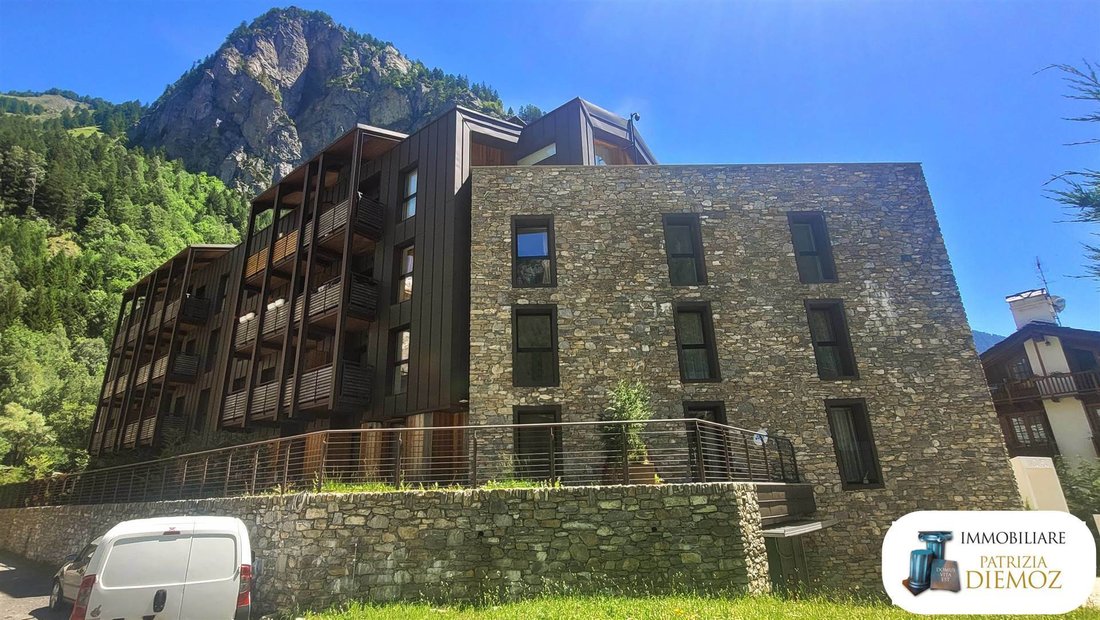 Apartment in Courmayeur, Aosta Valley / Vallée d'Aoste, Italy 1 - 17460424
