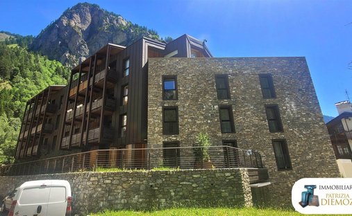Appartamento a Courmayeur, Valle d'Aosta, Italia 1
