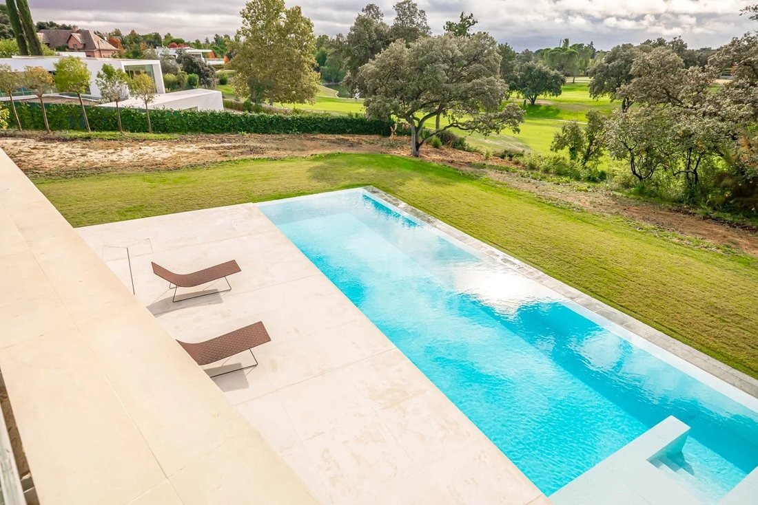 Chalet in La Moraleja, Alcobendas, Comunidad de Madrid 2 - 17451750