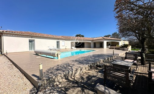 Villa en Ollières, Provenza-Alpes-Costa Azul, Francia 1