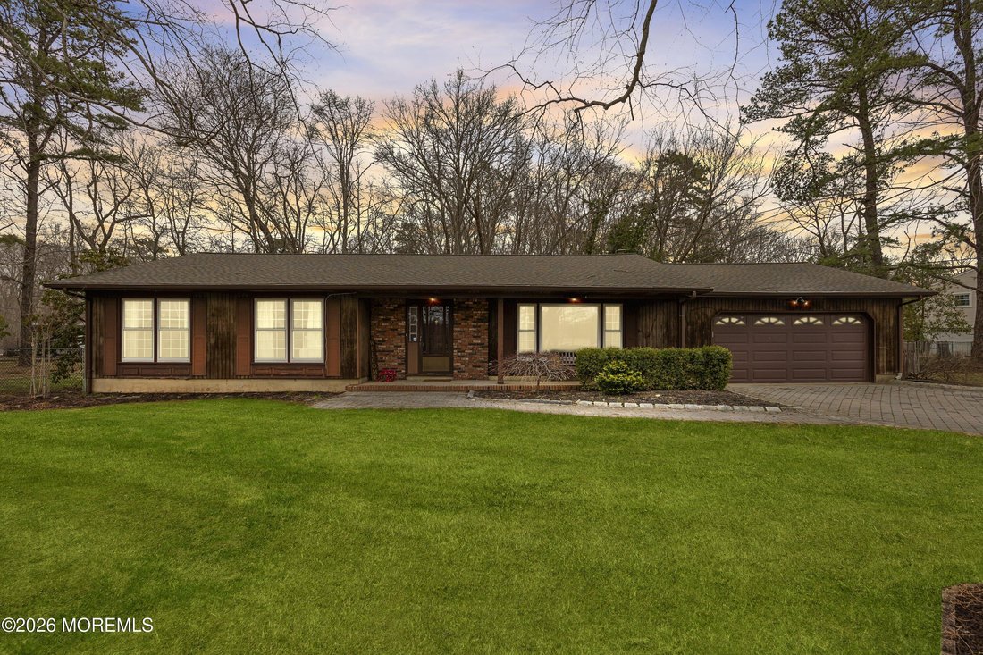 Monroe Township, New Jersey, United States 2 - 17455572
