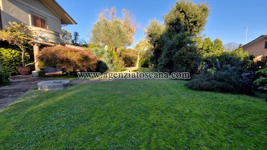 Villa in Center, Forte dei Marmi, Tuscany 4 - 17450943