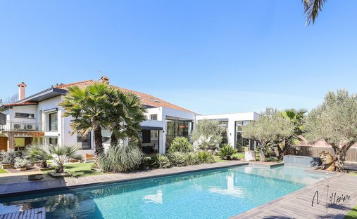House in Anglet, Nouvelle-Aquitaine, France 1