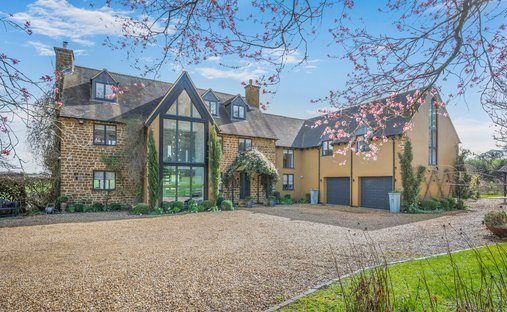 House in Preston Capes, England 1