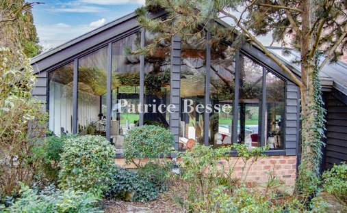 Château Saint Nom La Bretèche 1074.0 Sqm 10 Bedrooms