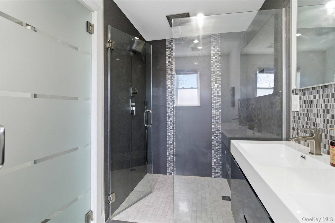 House in New York, New York, United States 5 - 17450517